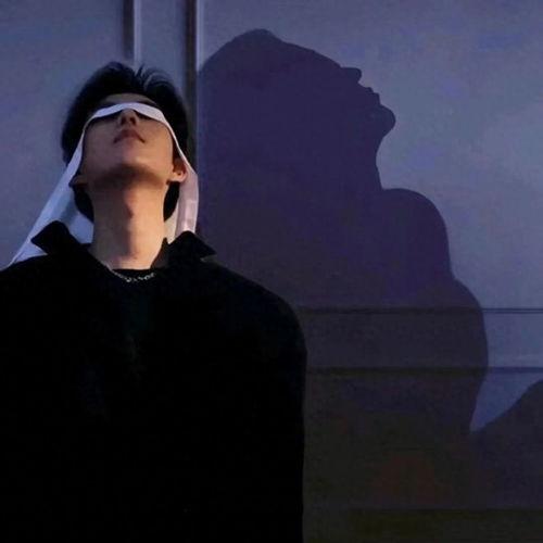 情深似海终成空,一段刻骨铭心的爱情传奇